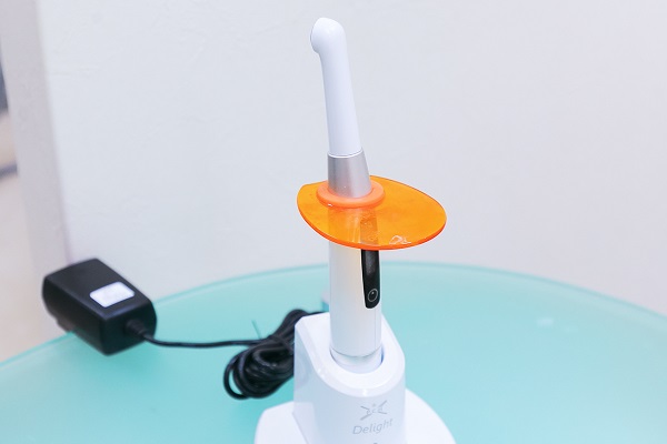歯科重合用光照射器